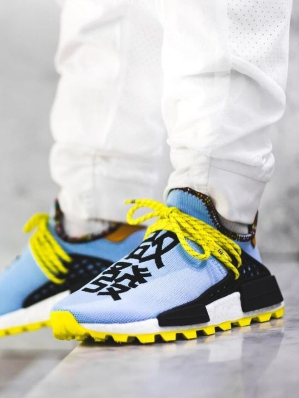 adidas Original Pharrell Williams X adidas PW Solar HU NMD